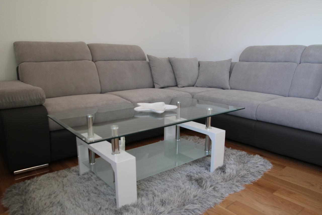 Apartment Mario Подстрана Екстериор снимка