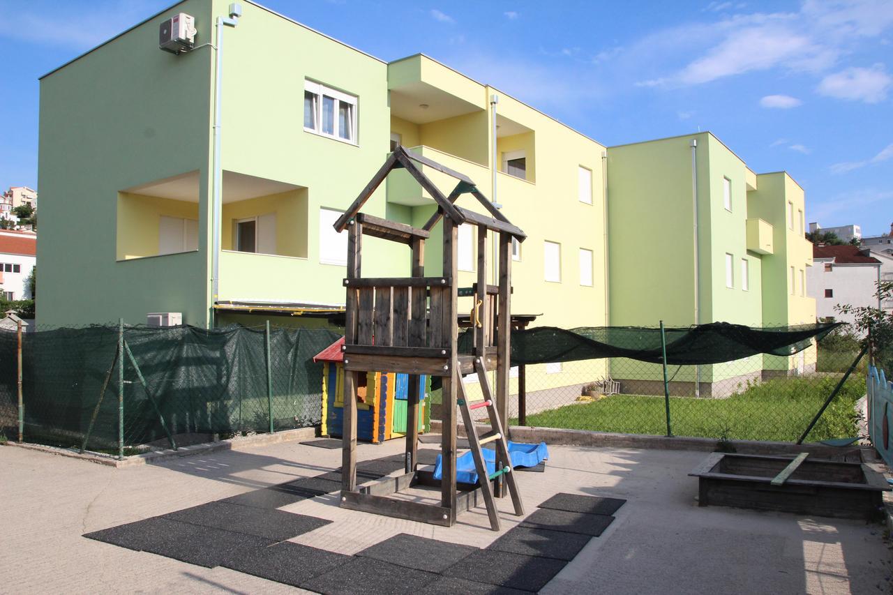 Apartment Mario Подстрана Екстериор снимка